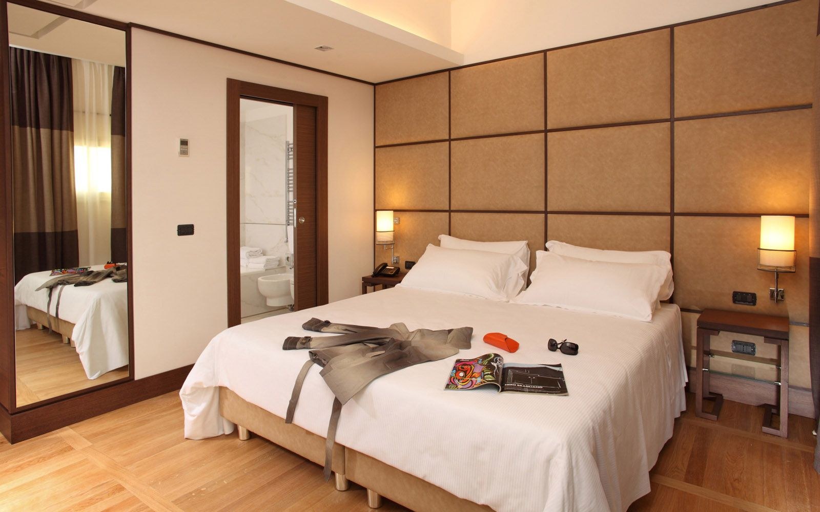 INDEPENDENCE HOTEL 4*